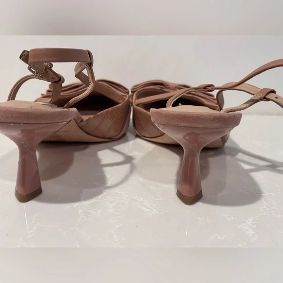 ANTONIO MELANI Leather buckle heels with suede bow Size 10. Excellent condition - Picture 6 of 10